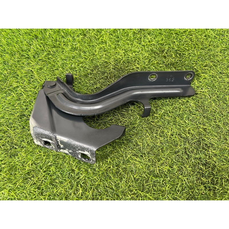 Петля капота (кузов и элементы) Nissan Rogue T33 2023 1.5 KR15DDT 654016RA0A