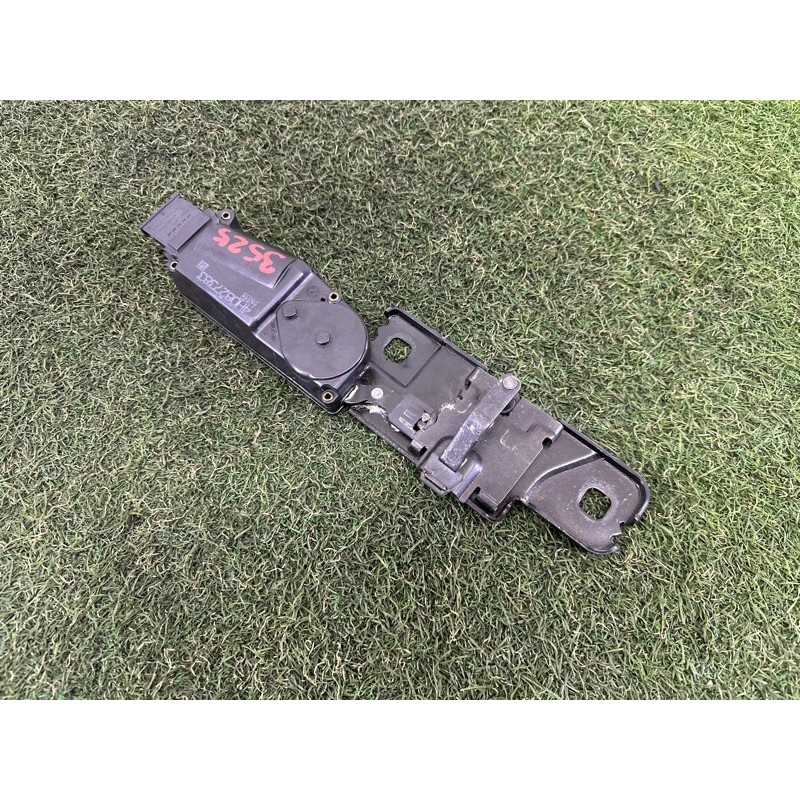 Привод двери багажника (электрика) AUDI A8 D4 2011 4.2 CDRA 4H0827383A