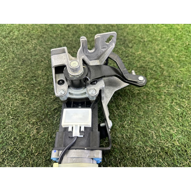 Привод двери багажника (электрика) AUDI A8 D4 2011 4.2 CDRA 4H0827851A