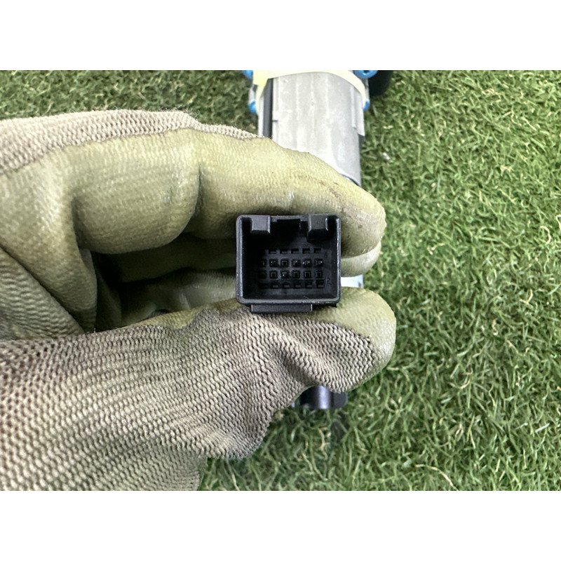 Привод двери багажника (электрика) AUDI A8 D4 2011 4.2 CDRA 4H0827851A