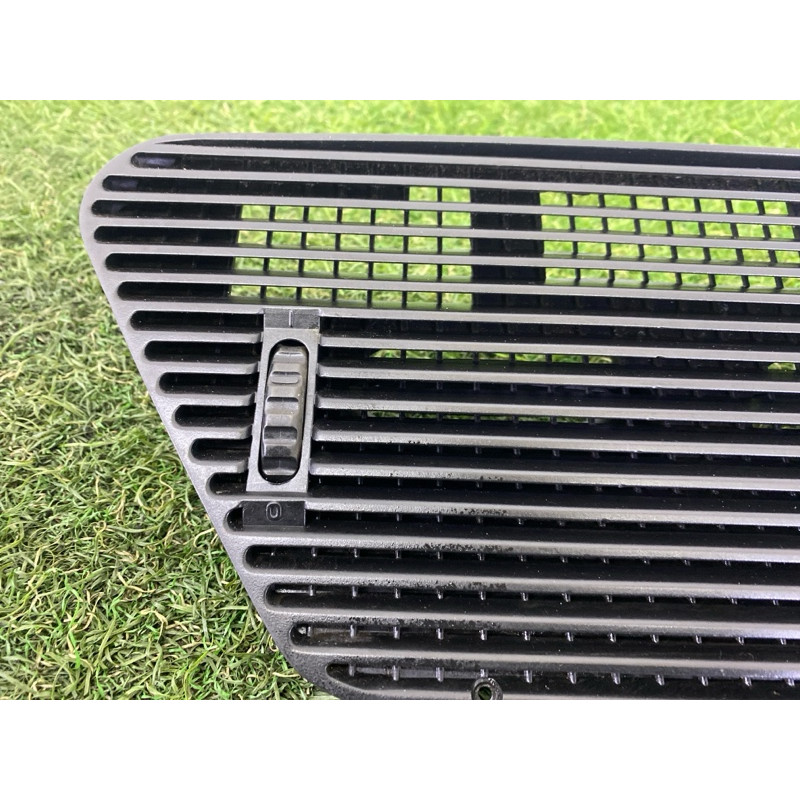 Решетка обдува лобового стекла (салон) BMW 5-series E34 1994 M43b18 64221384066