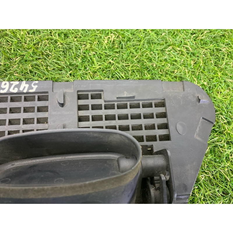 Решетка обдува лобового стекла (салон) BMW 5-series E34 1994 M43b18 64221384066