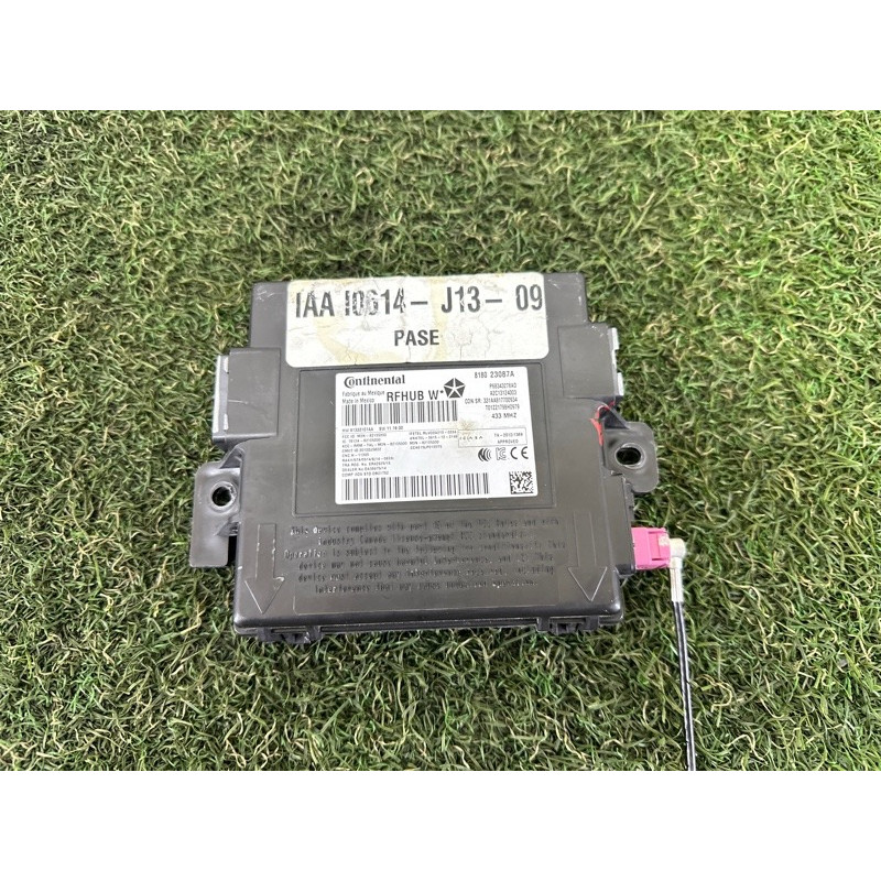 Блок бесключевого доступа (электрика / блоки управления) Jeep Grand Cherokee WK2 2018 3.6 68343278AC