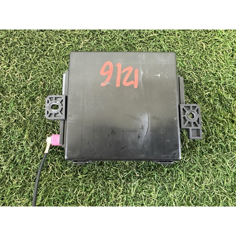 Блок бесключевого доступа (электрика / блоки управления) Jeep Grand Cherokee WK2 2018 3.6 68343278AC