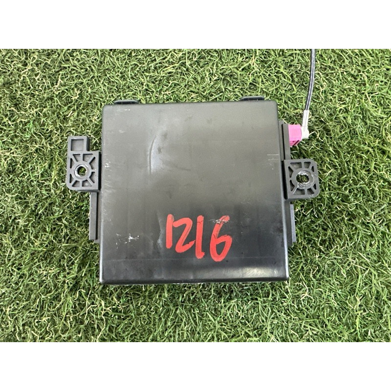 Блок бесключевого доступа (электрика / блоки управления) Jeep Grand Cherokee WK2 2018 3.6 68343278AC