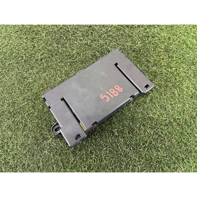 Блок предохранителей (электрика) LAND ROVER RANGE ROVER Sport L494 2016 3.0 Diesel LR069016