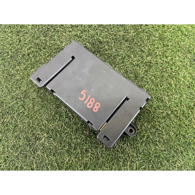 Блок предохранителей (электрика) LAND ROVER RANGE ROVER Sport L494 2016 3.0 Diesel LR069016