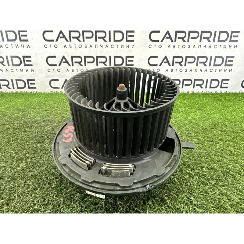 Мотор печки (отопление и кондиционирование) BMW X1 E84 2014 2.0 64119227670