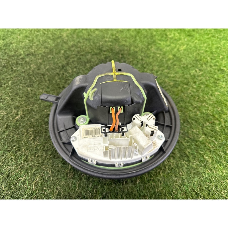 Мотор печки (отопление и кондиционирование) BMW X1 E84 2014 2.0 64119227670