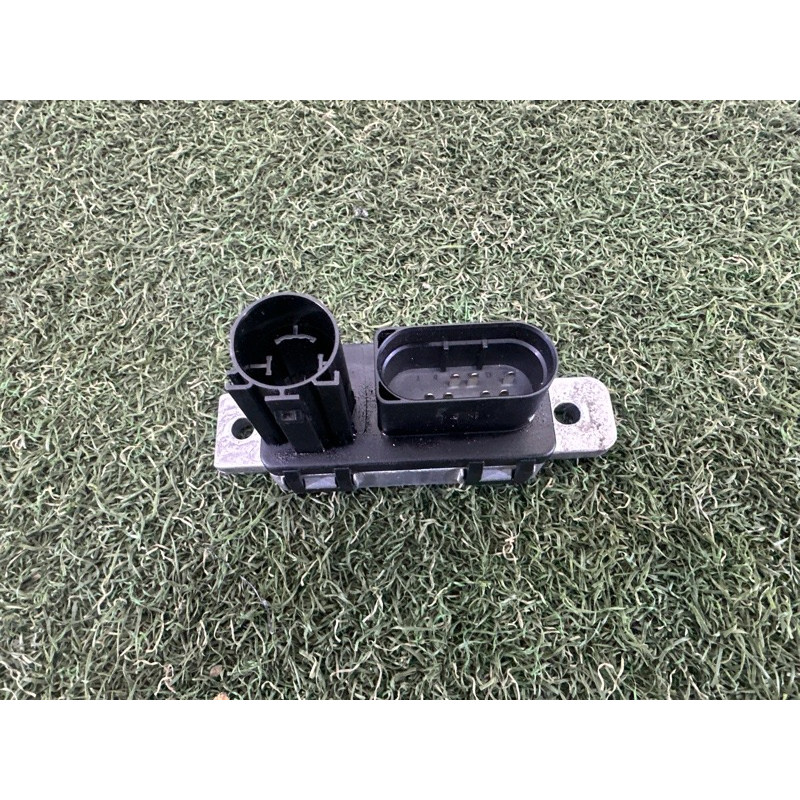 Реле свечей накала (электрика) LAND ROVER RANGE ROVER Sport L494 2016 3.0 Diesel LR084648