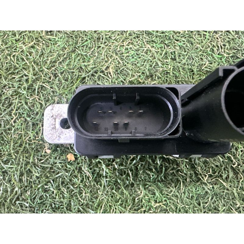 Реле свечей накала (электрика) LAND ROVER RANGE ROVER Sport L494 2016 3.0 Diesel LR084648