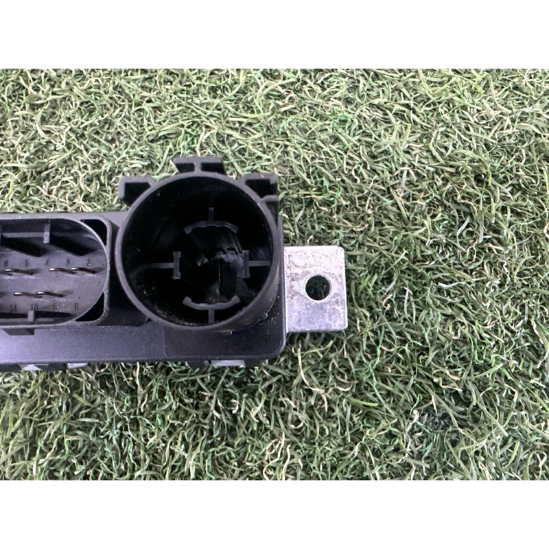 Реле свечей накала (электрика) LAND ROVER RANGE ROVER Sport L494 2016 3.0 Diesel LR084649