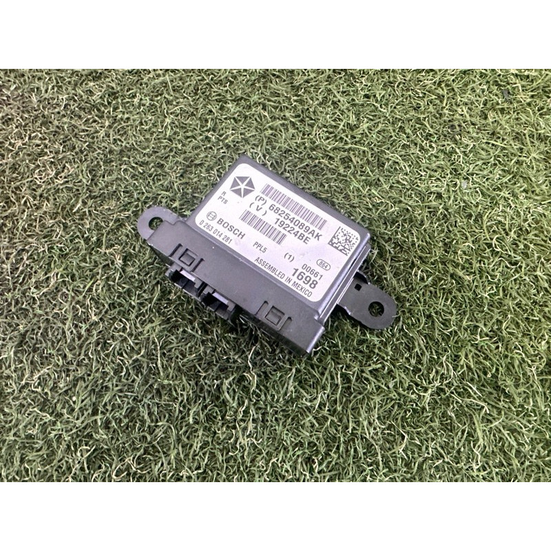 Блок управления парктрониками (электрика / блоки управления) Jeep Grand Cherokee WK2 2018 3.6 68254089AJ