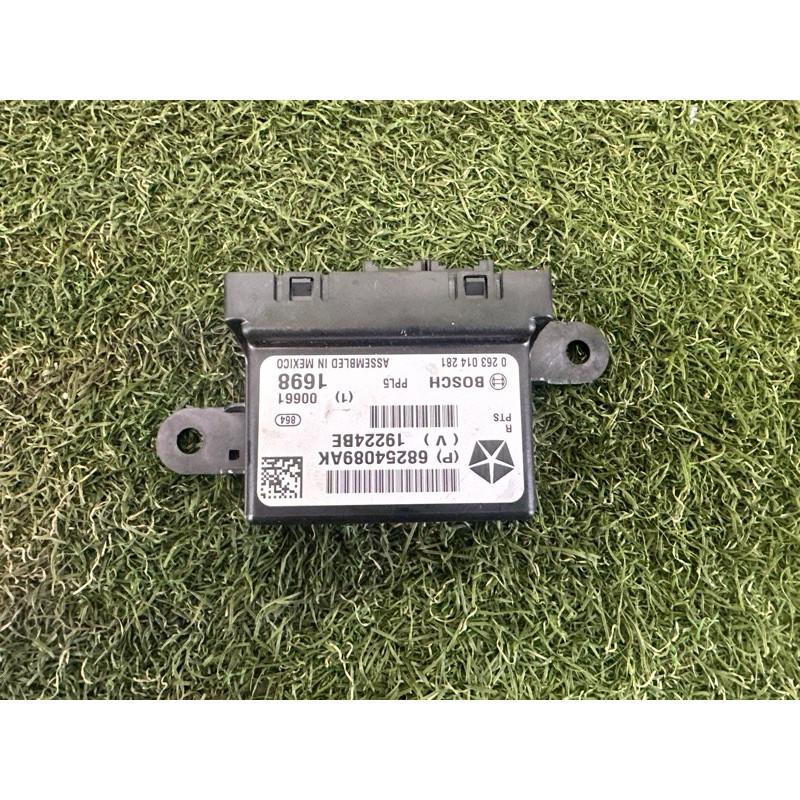 Блок управления парктрониками (электрика / блоки управления) Jeep Grand Cherokee WK2 2018 3.6 68254089AJ