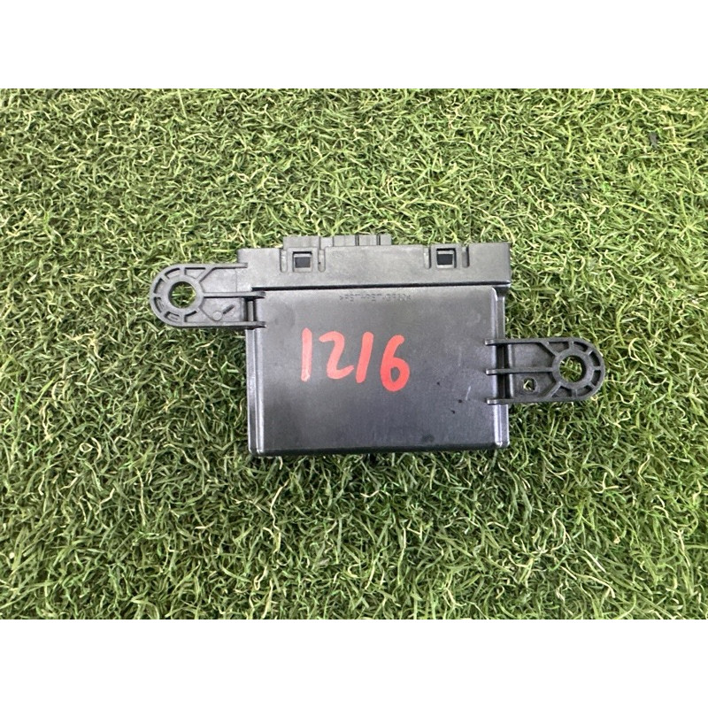 Блок управления парктрониками (электрика / блоки управления) Jeep Grand Cherokee WK2 2018 3.6 68254089AJ