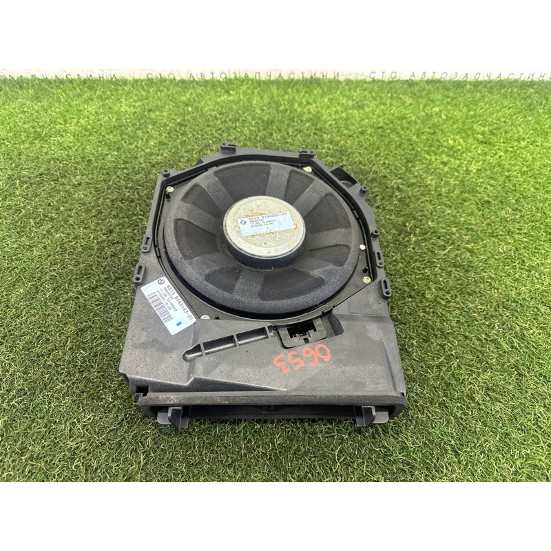 Сабвуфер (электрика) BMW X1 E84 2014 2.0 65139143143