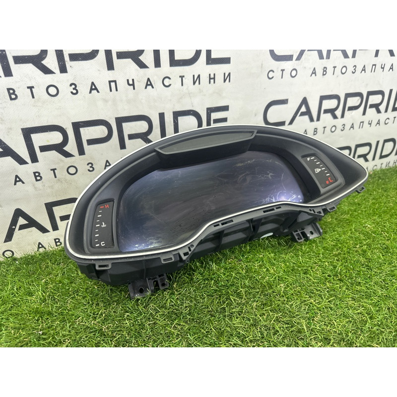 Панель приладів (салон) AUDI Q7 4M 2017 3.0 CREC 4M0920890B