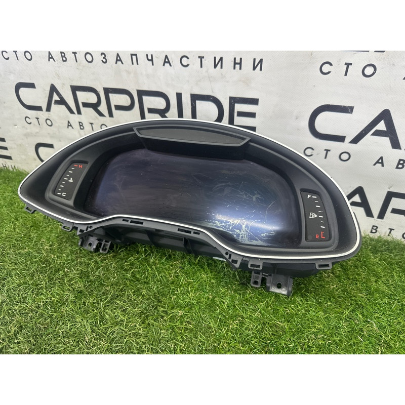 Панель приладів (салон) AUDI Q7 4M 2017 3.0 CREC 4M0920890B