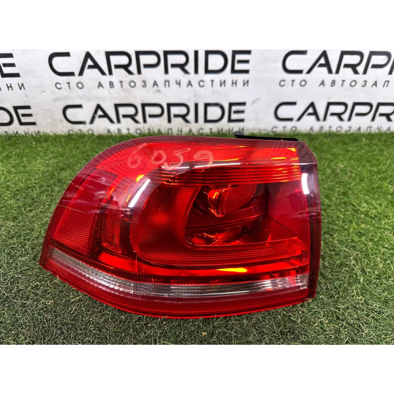 Задний фонарь (оптика) Volkswagen Touareg NF 2012 3.0 TDI 7P6945095E