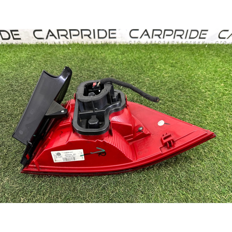 Задний фонарь (оптика) Volkswagen Touareg NF 2012 3.0 TDI 7P6945095E