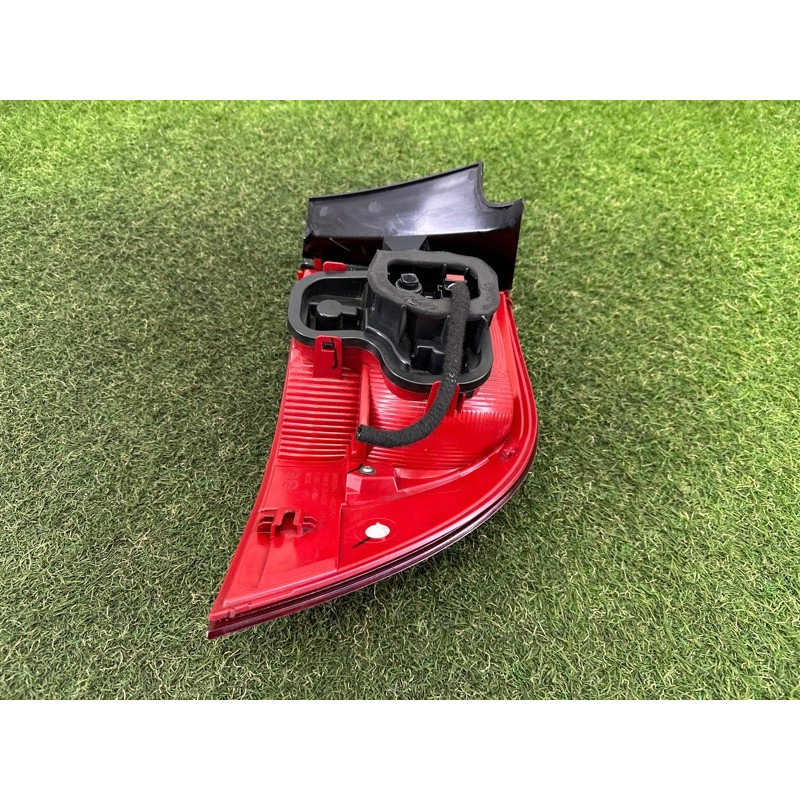 Задний фонарь (оптика) Volkswagen Touareg NF 2012 3.0 TDI 7P6945095E