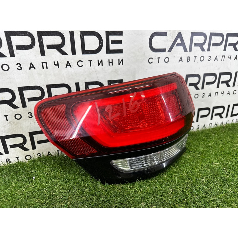 Задний фонарь (оптика) Jeep Grand Cherokee WK2 2018 3.6 68142943AG