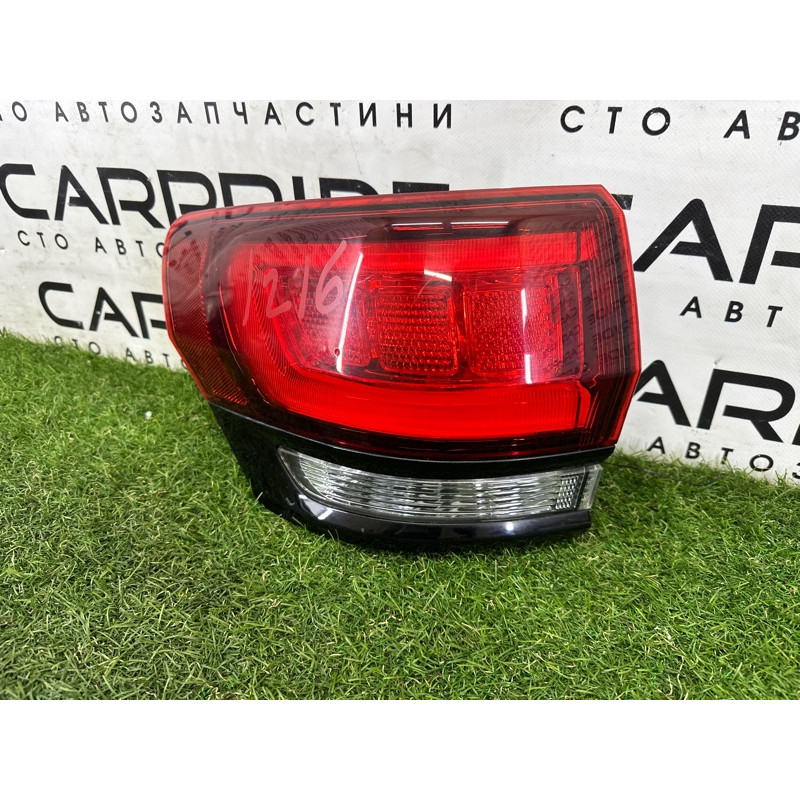 Задний фонарь (оптика) Jeep Grand Cherokee WK2 2018 3.6 68142943AG
