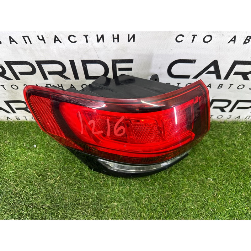 Задний фонарь (оптика) Jeep Grand Cherokee WK2 2018 3.6 68142943AG