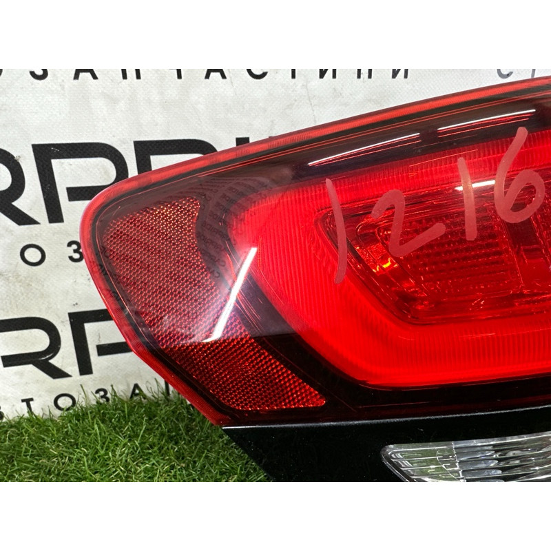 Задний фонарь (оптика) Jeep Grand Cherokee WK2 2018 3.6 68142943AG