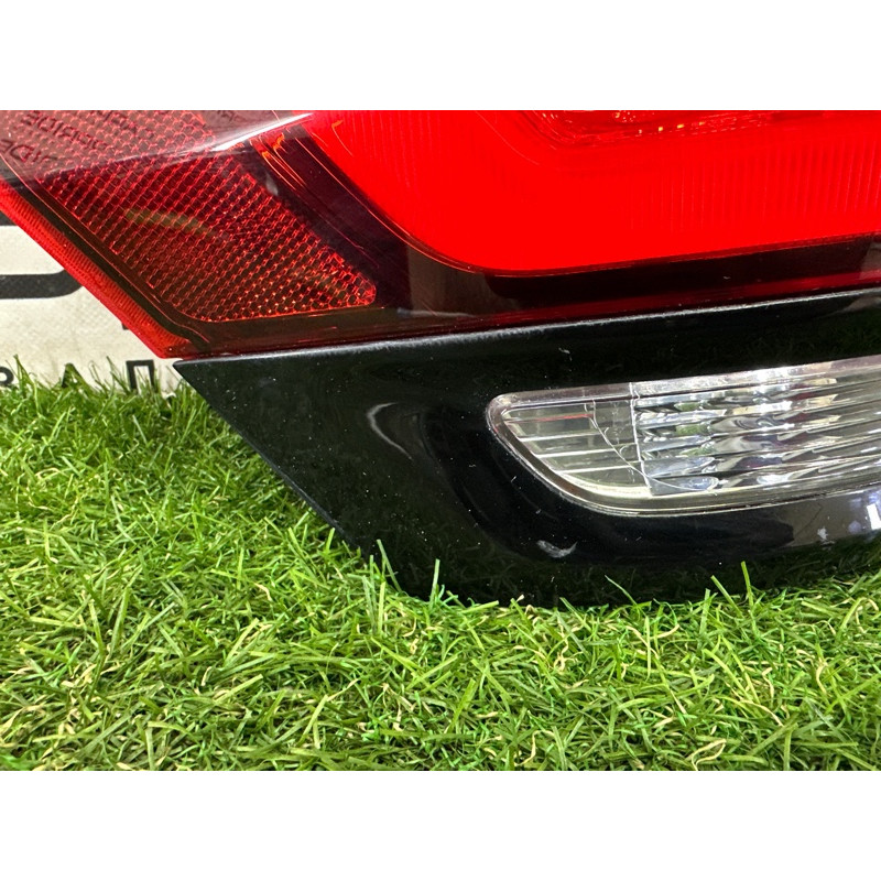 Задний фонарь (оптика) Jeep Grand Cherokee WK2 2018 3.6 68142943AG