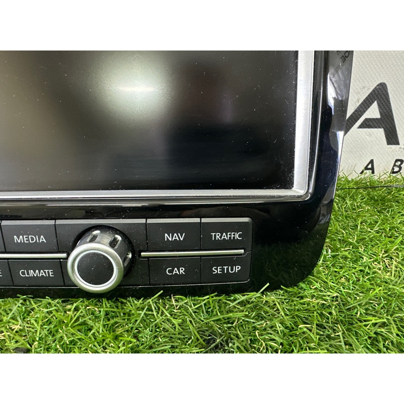 Магнитофон (электрика) Volkswagen Touareg NF 2012 3.0 TDI 7P6919603C