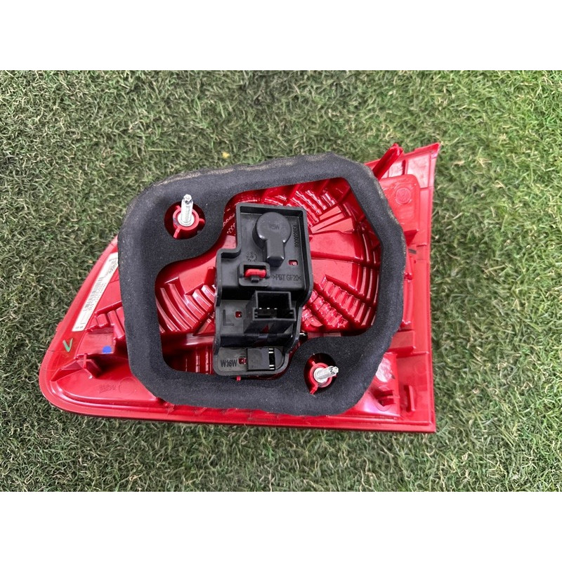 Задний фонарь (оптика) Volkswagen Touareg NF 2012 3.0 TDI 7P6945093C