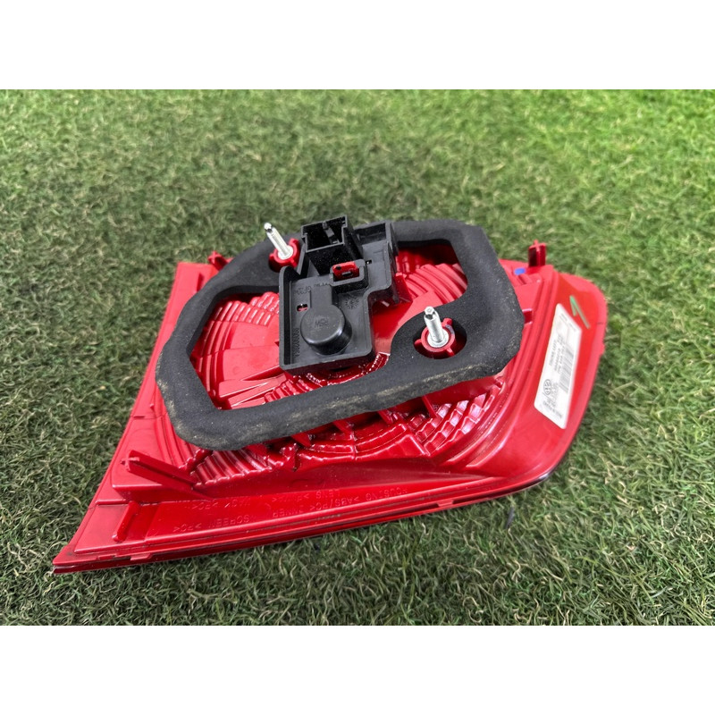 Задний фонарь (оптика) Volkswagen Touareg NF 2012 3.0 TDI 7P6945093C