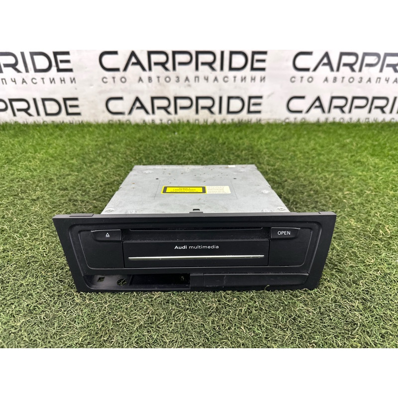Блок управления мультимедиа (электрика / блоки управления) AUDI Q5 8R 2010 3.2 CALB 8T1035664A
