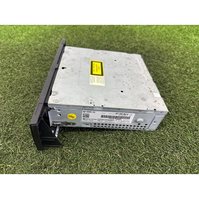 Блок управления мультимедиа (электрика / блоки управления) AUDI Q5 8R 2010 3.2 CALB 8T1035664A