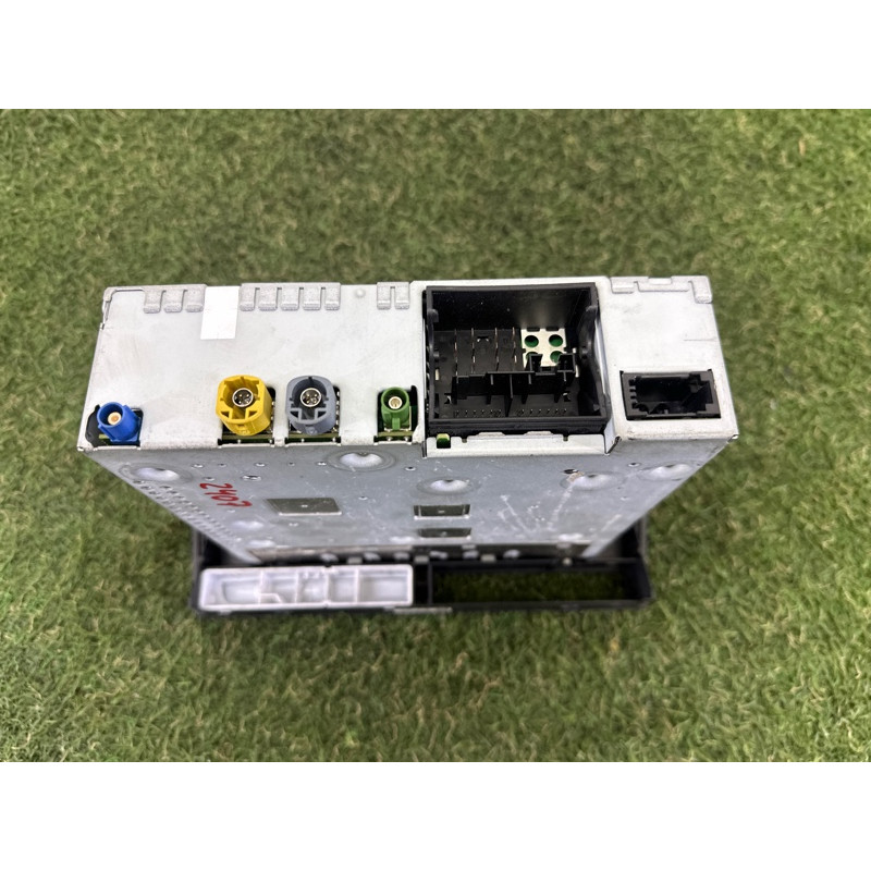 Блок управления мультимедиа (электрика / блоки управления) AUDI Q5 8R 2010 3.2 CALB 8T1035664A