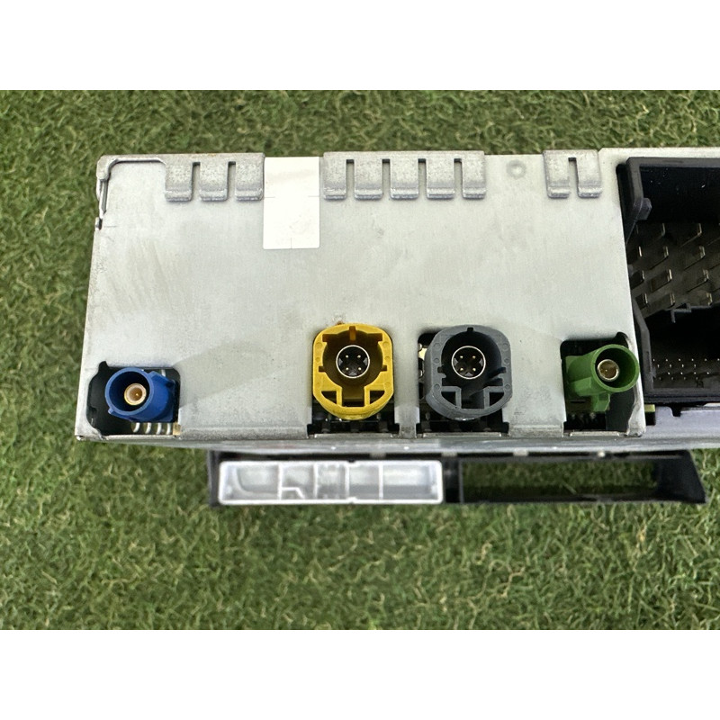 Блок управления мультимедиа (электрика / блоки управления) AUDI Q5 8R 2010 3.2 CALB 8T1035664A