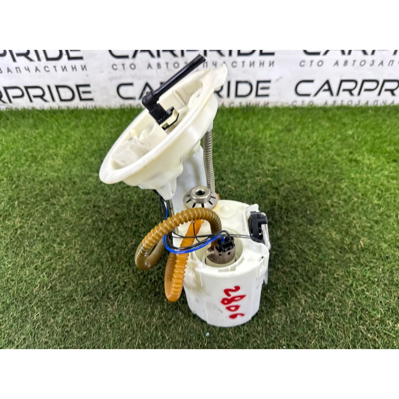 Топливный насос (топливная система) BMW 3-series F30 2013 2.0 16117243975