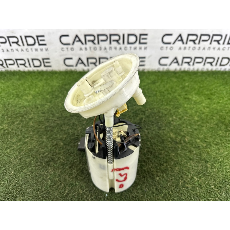 Топливный насос (топливная система) BMW X1 E84 2014 2.0 16147163298