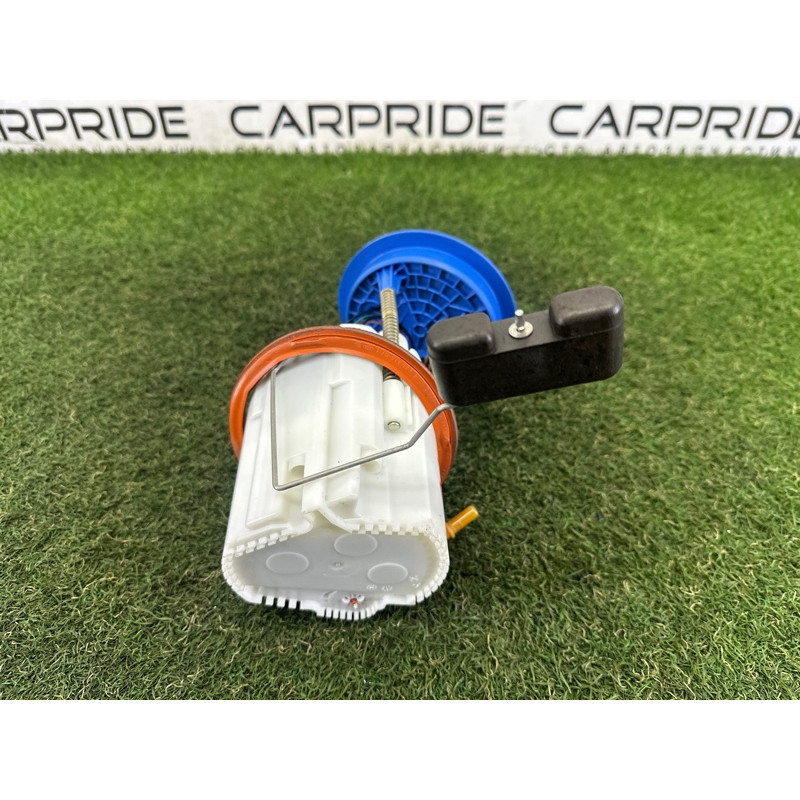 Топливный насос (топливная система) AUDI A3 8V 2016 1.8 CNSB 5Q0919051BK