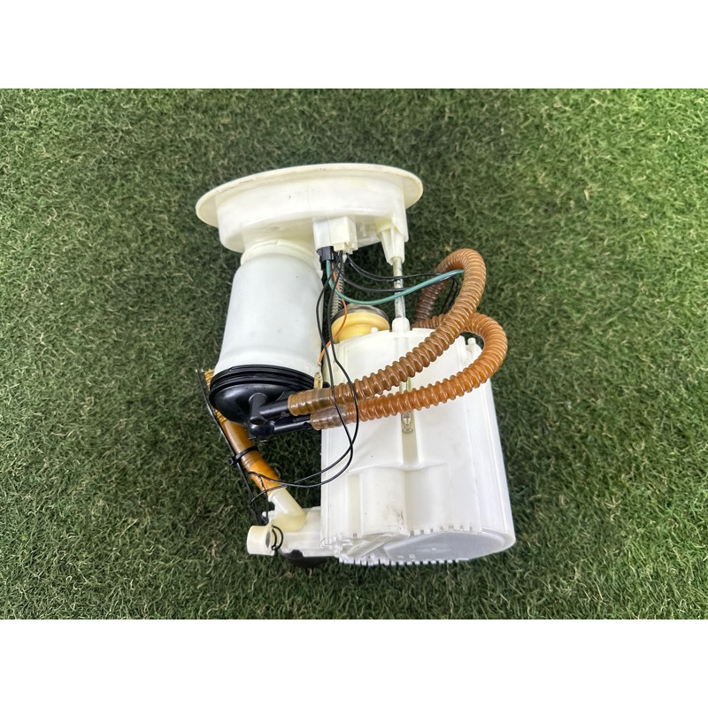 Топливный насос (топливная система) BMW 3-series F30 2015 2.0 16117243975