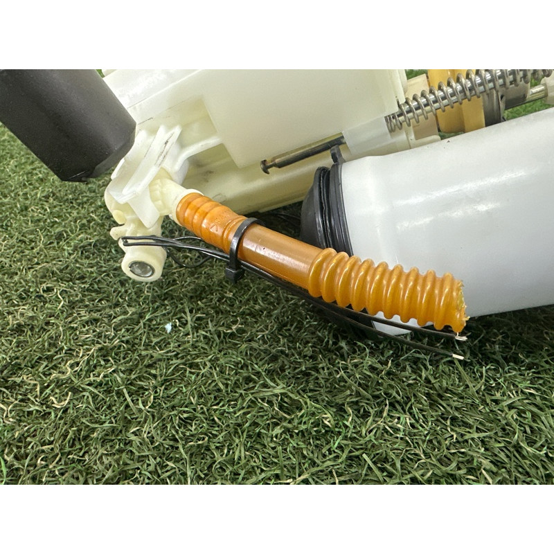 Топливный насос (топливная система) BMW 3-series F30 2015 2.0 16117243975