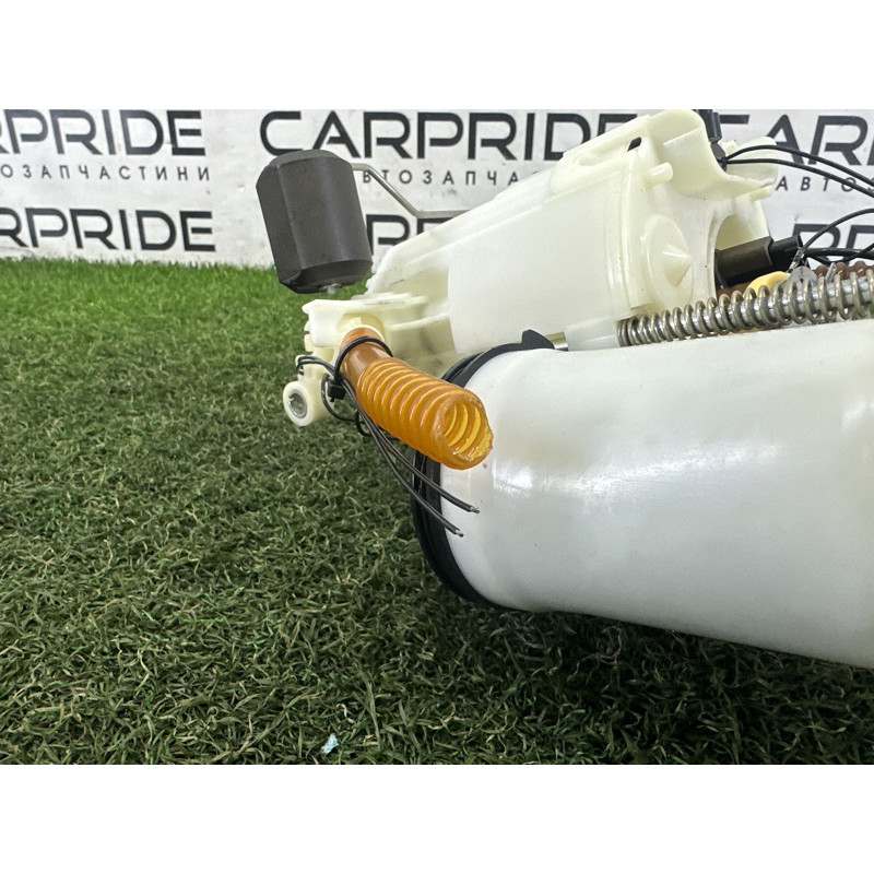 Топливный насос (топливная система) BMW 3-series F30 2015 2.0 16117243975