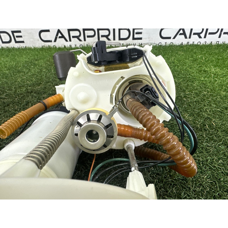 Топливный насос (топливная система) BMW 3-series F30 2015 2.0 16117243975