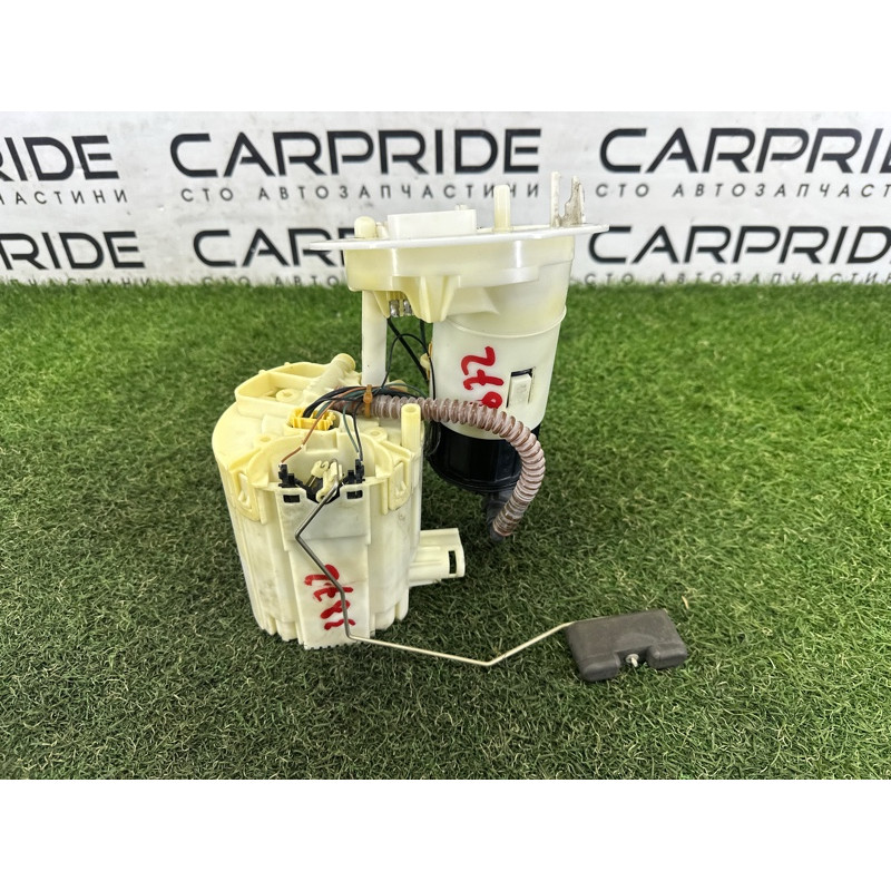 Топливный насос (топливная система) AUDI A4 B8 2010 2.0 CAEB 8K0919051G