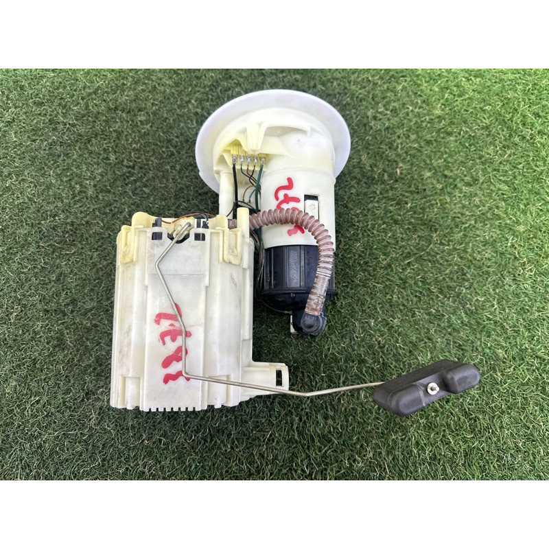 Топливный насос (топливная система) AUDI A4 B8 2010 2.0 CAEB 8K0919051G