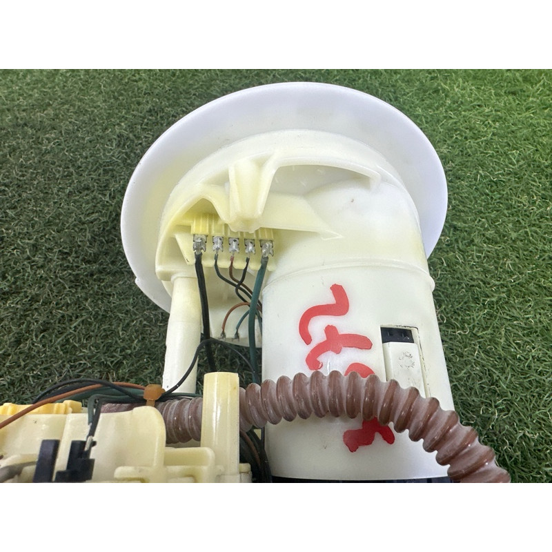 Топливный насос (топливная система) AUDI A4 B8 2010 2.0 CAEB 8K0919051G