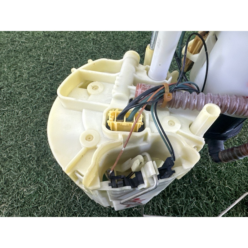 Топливный насос (топливная система) AUDI A4 B8 2010 2.0 CAEB 8K0919051G