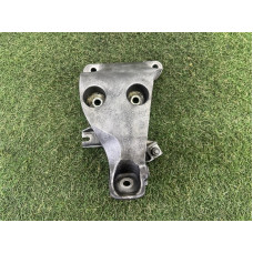 Кронштейн подушки двигателя