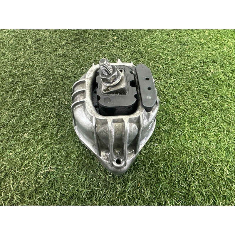 Подушка двигателя (двигатель и элементы) BMW X1 E84 2014 2.0 22116768853